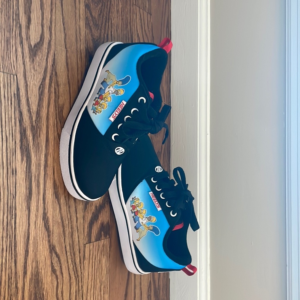 Youth size 2 Simpsons Heelys PRO 20